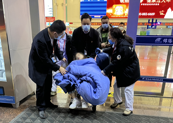 1674894323716177.png 真情服務(wù)保春運.png